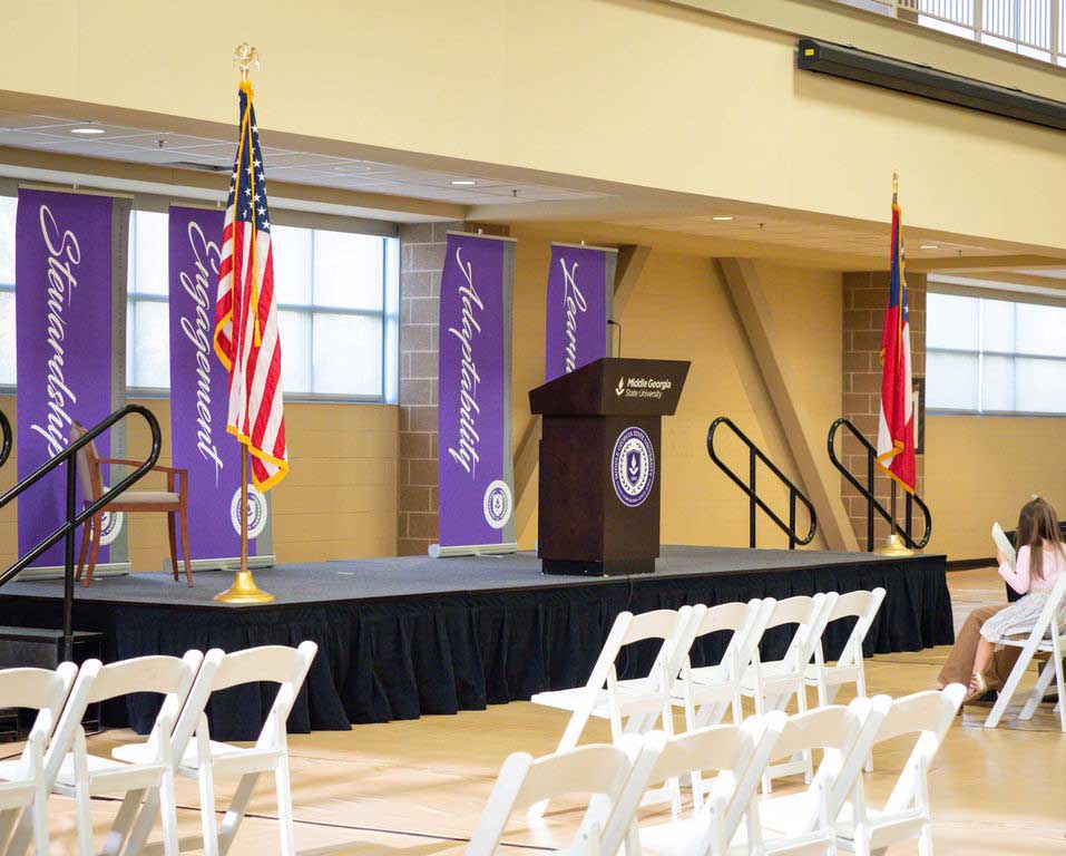 Set stage for Honors Convocation 2022.