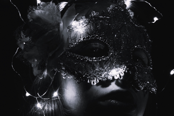 Masquerade mask on a women.