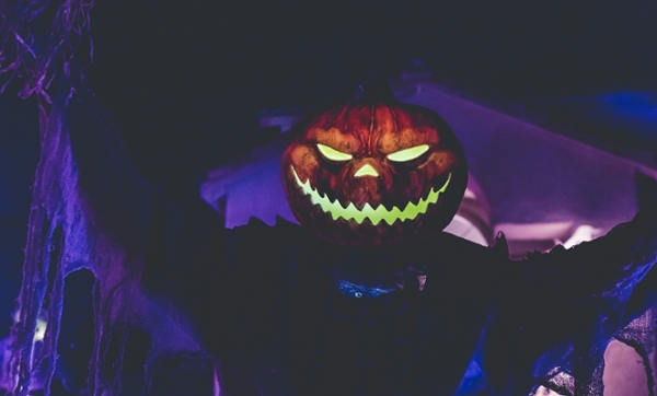 Lit jack-o-lantern. 