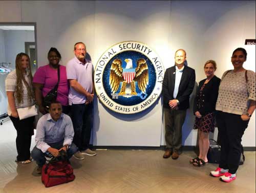 IT students tour DC.