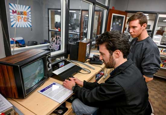 Students explore tech at the Museum of Technology. CREDIT: Jason Vorhees / The Macon Melody