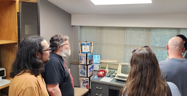 On Saturday, July 5, the Museum of Technology welcomed members of the Atlanta Historical Computer Society (AHCS) for a special visit. 